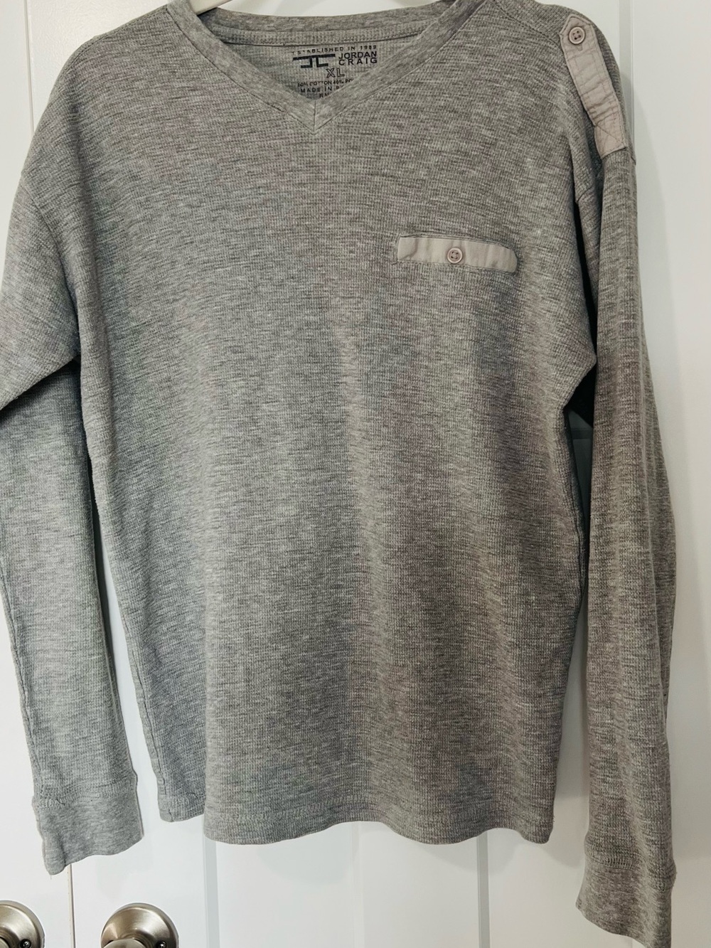 Jordan Craig Men's Light Gray V-Neck Button-Trim Sweater